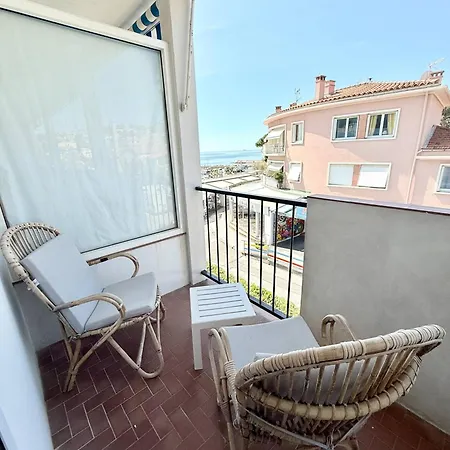 Le Serena Vue Et Garage *